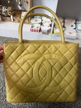 CHANEL Quilted CC Top-Handle Tote in Olive Yellow